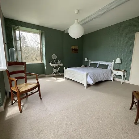 Manoir De Famille Proche * Saint-Étienne-Cantalès