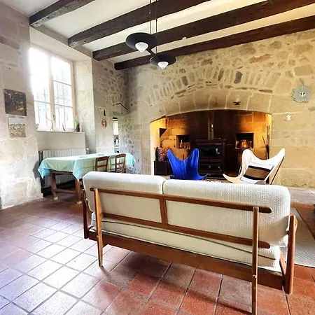 Manoir De Famille Proche Hébergement de vacances