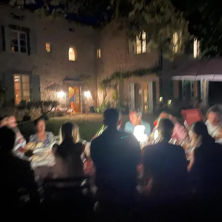 Manoir De Famille Proche