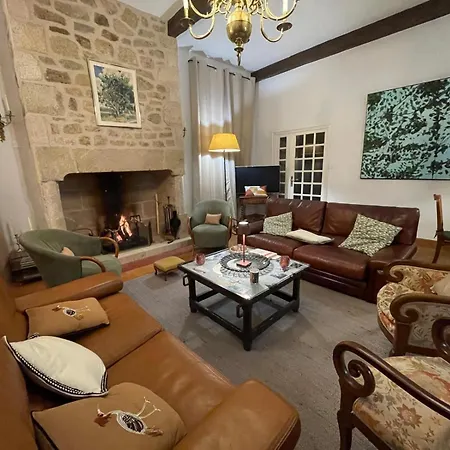Manoir De Famille Proche