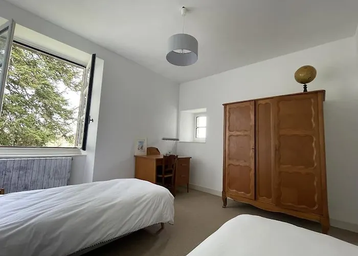 Manoir De Famille Proche