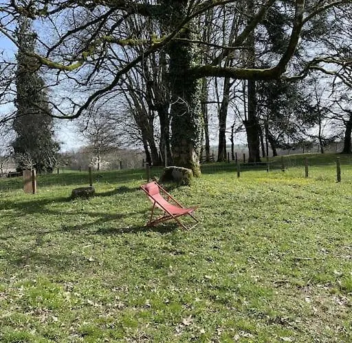 Manoir De Famille Proche Casa de Férias *